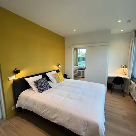 Bed & Breakfast Tuss Kortrijk