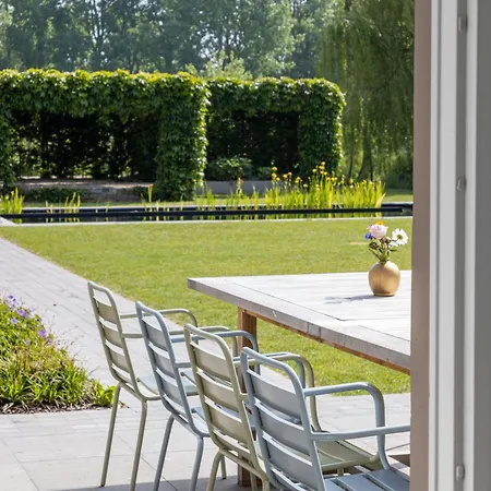 Bed & Breakfast Tuss Kortrijk